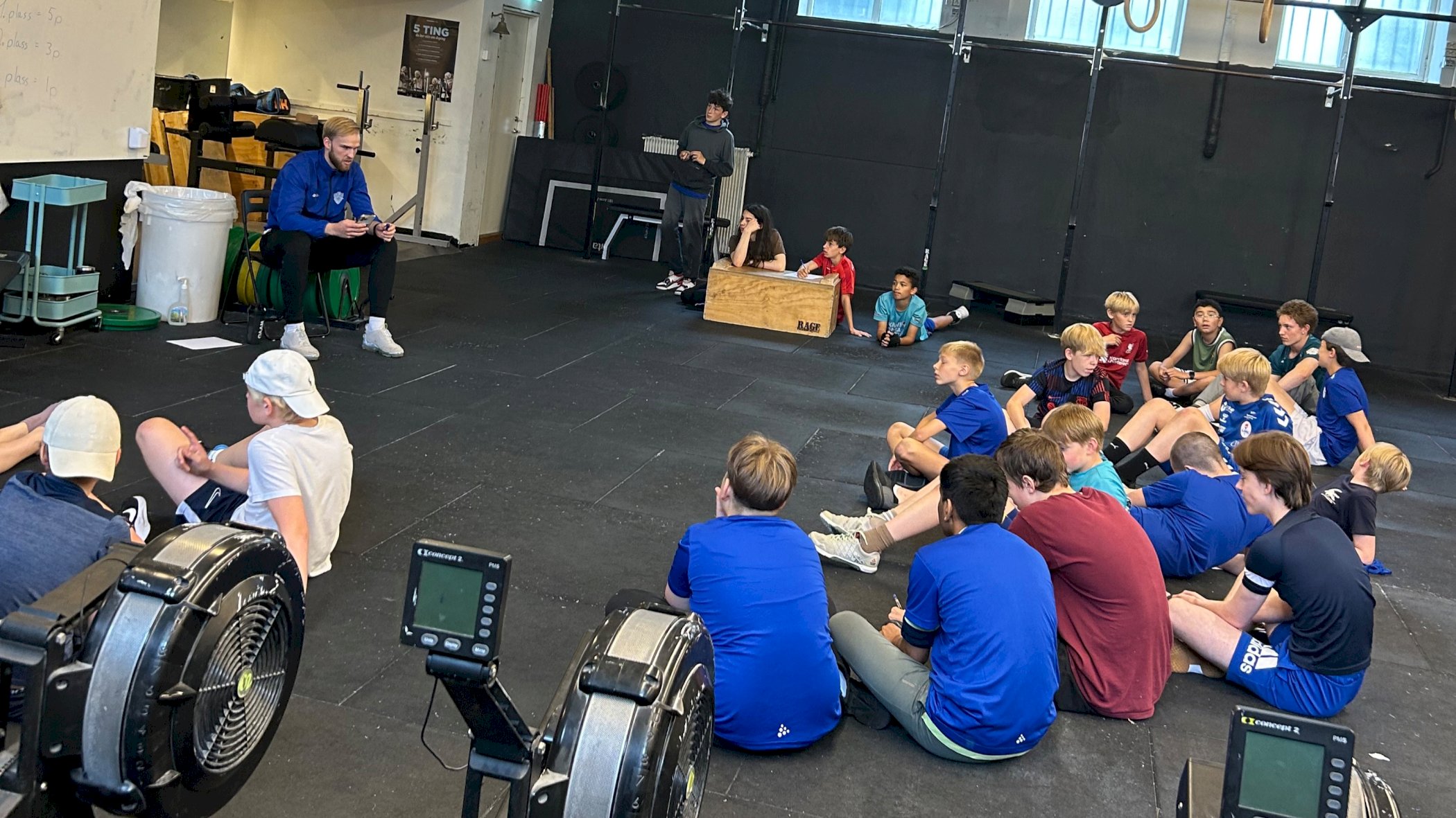 Innføring i styrketrening for ungdom (8. til 10 klasse) i Vikinghallen