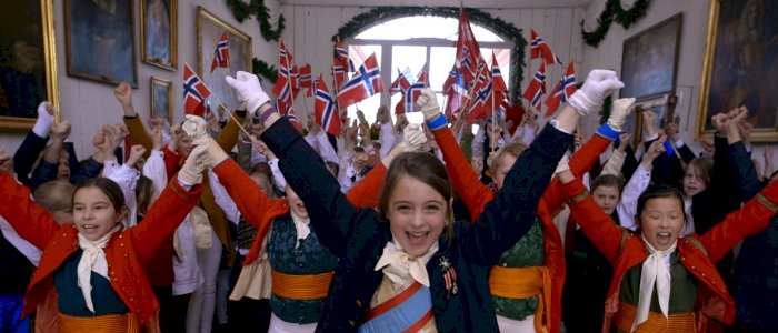 KUNSTEN Å GRUNNLOVS-JUBILERE. Tilbakeblikk på 2014-feiringen