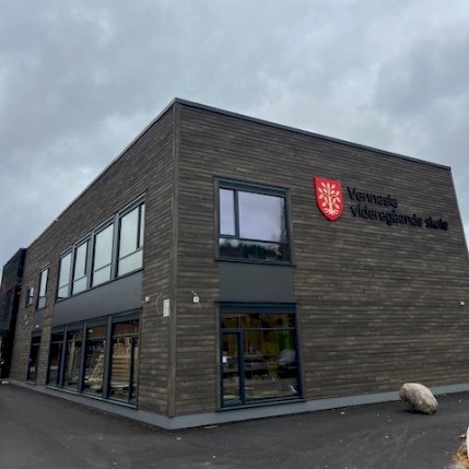 Frokostmøte i det nye byggfagbygget på Vennesla Videregående skole