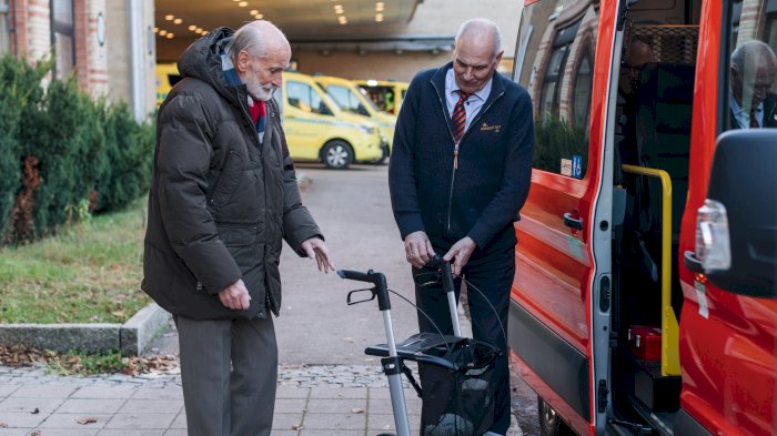 Kollektivtanker: Aldersvennlig transport - digitalt utenforskap, hva skal til?