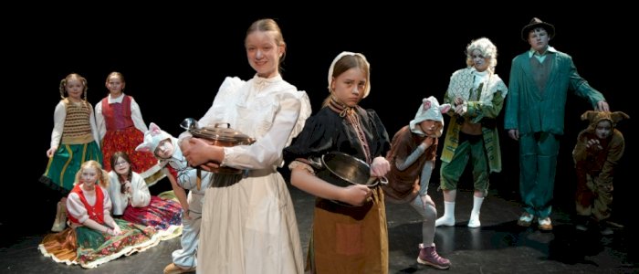 Familieforestillingen "Den Gode og den Dårlige kokka!"