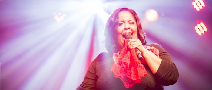Black gospel med Angela Primm, Elsa Harris og prosjektkor