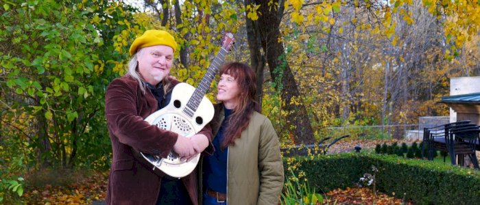 Intimkonsert med ballader og blues fra duoen Knut Reiersrud og Marit Halvorsen