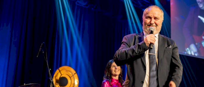 Julemiks med Hans Morten Hansen  2025