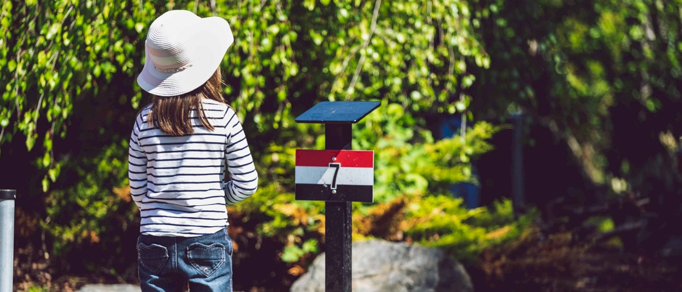 Minigolf og gårdsbesøk