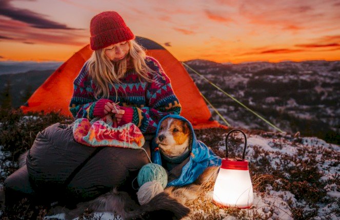 Strikkedilla 2025 | Une Cecilie Oksvold om natur og strikking som terapi