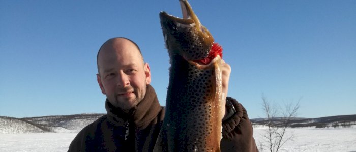 Isfiske Tur 25-26 Mars Røye 1 Natt 3500,-