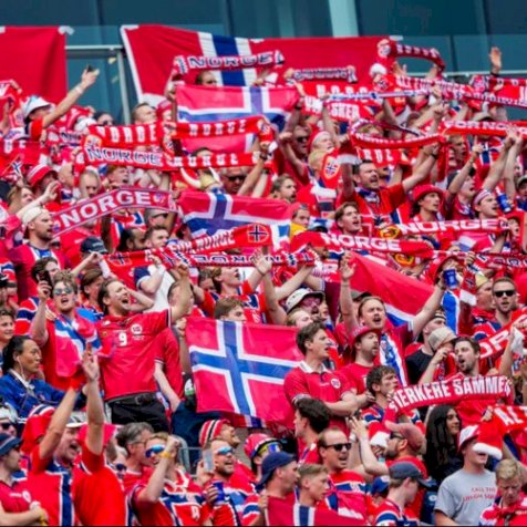 Fotball i lag – Norge møter Brasil