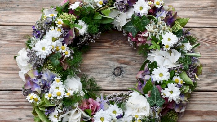 Bind deg en blomsterkrans
