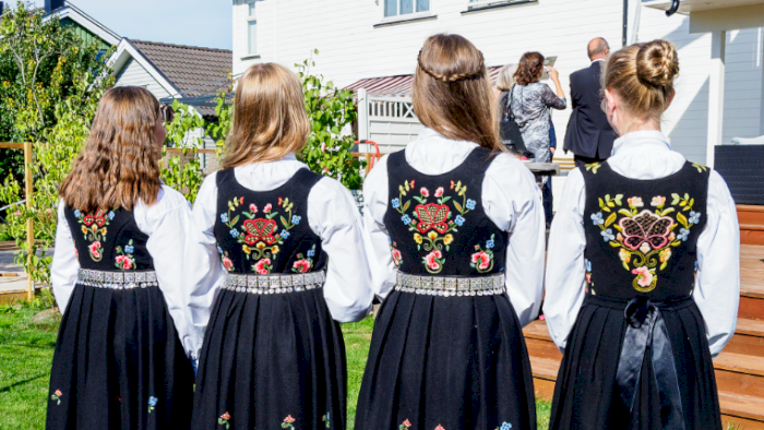 Kurs 43 - Brodering og montering av bunad – dagkurs