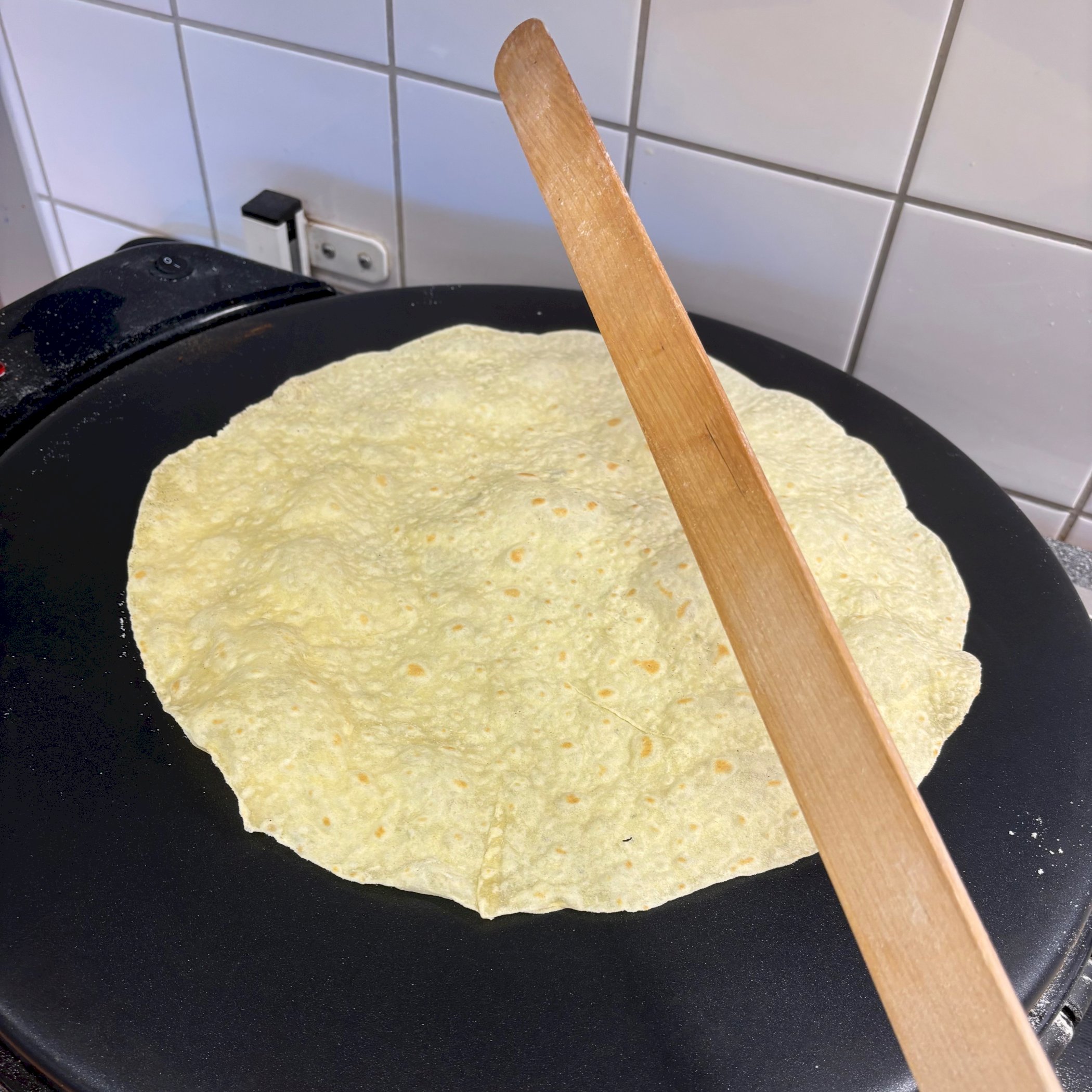 Baking av Flesberg lefser mm.