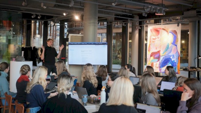 Vibecoding Dagskurs - Fra ikke teknisk til Full-Stack på en dag!